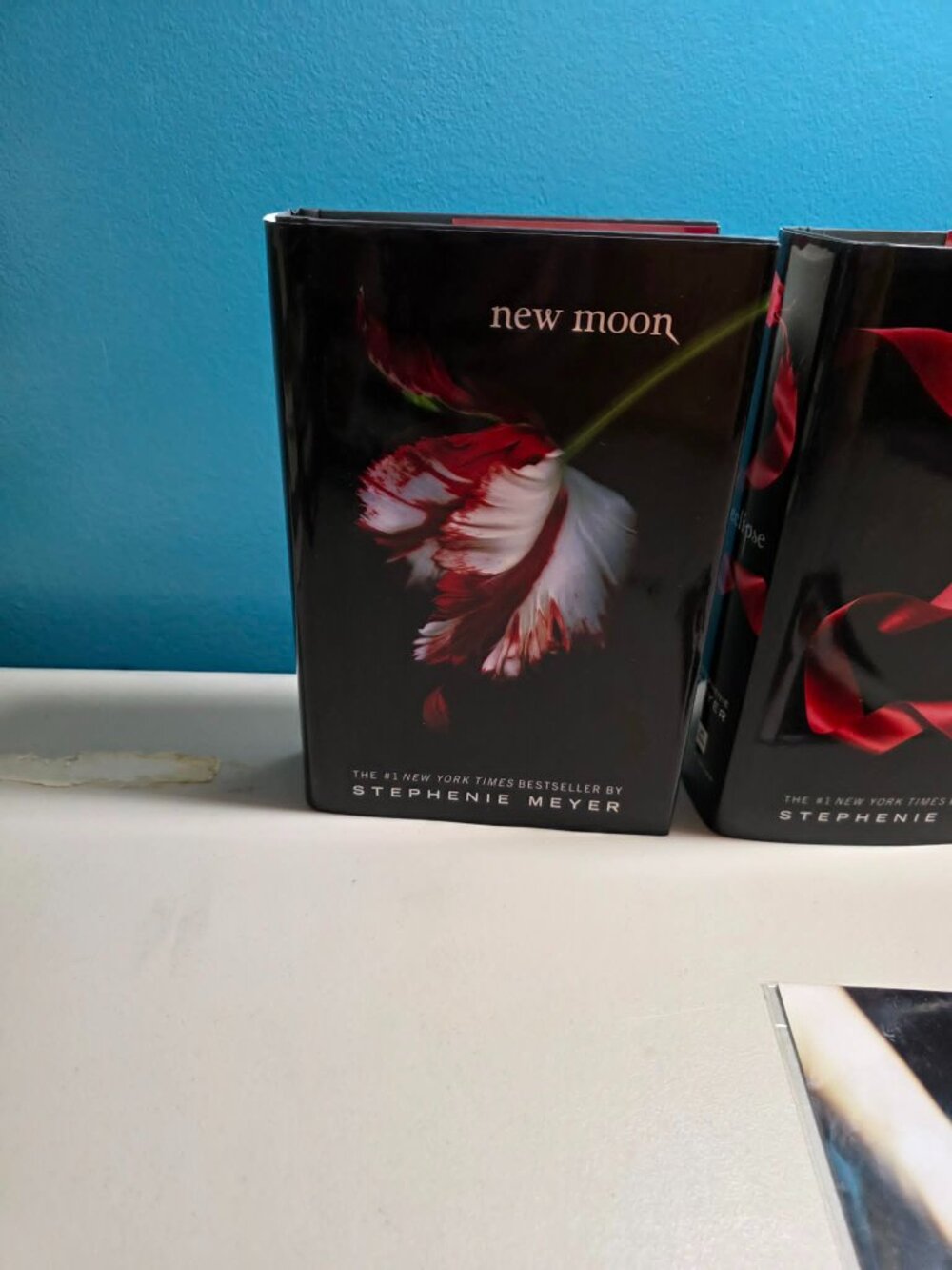 Twilight Saga Hardcover Book Lot (3 Books) - New Moon, Eclipse, Breaking Dawn - Picture 9 of 11